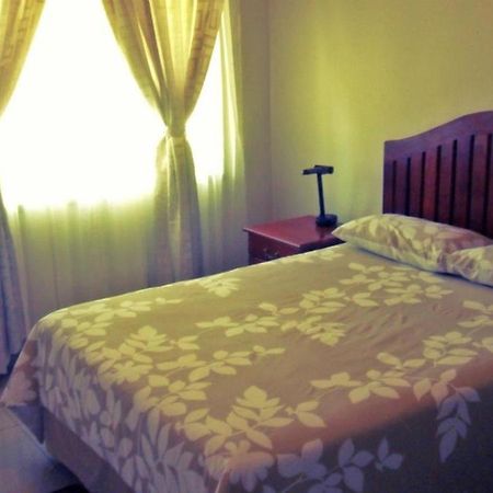 A New Earth Guest Lodge Francistown Kültér fotó